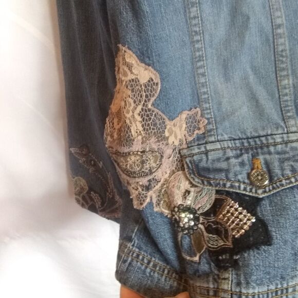 Vintage Chico's jean jacket - Picture 3 of 10